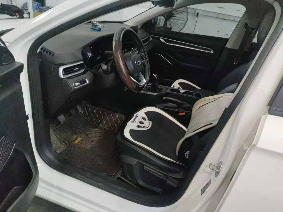 GEELY Emgrand 2023 car image #3