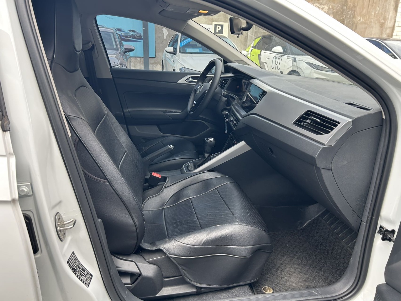 Volkswagen Polo 2023 imagen de coche #5