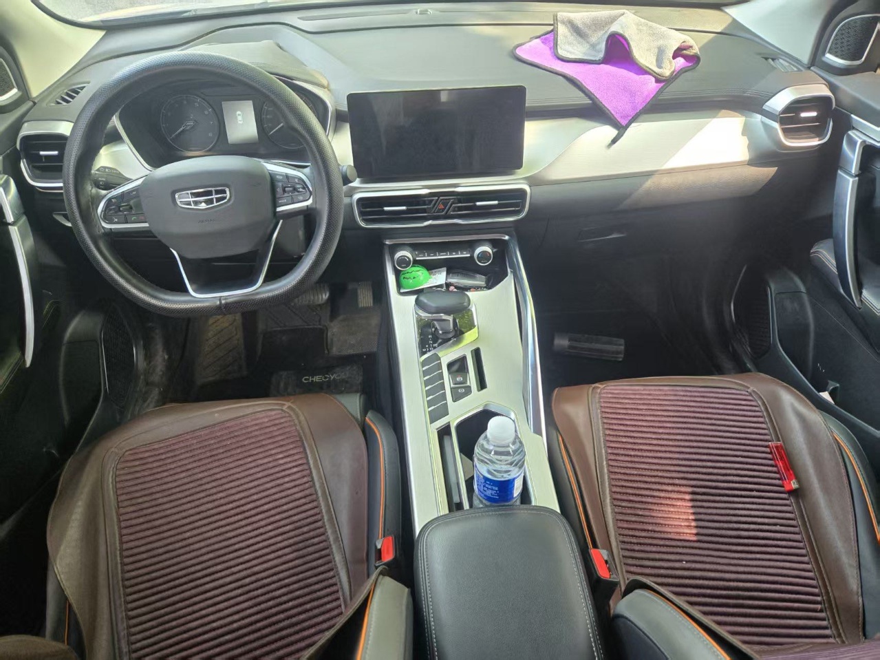 GEELY Coolray 2025 immagine di auto #3