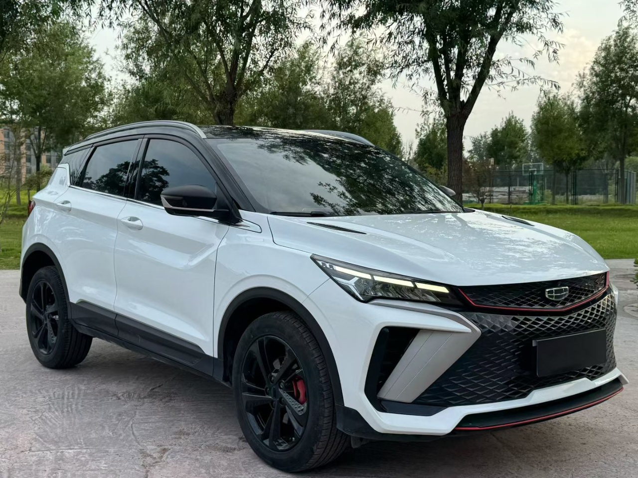 GEELY Coolray 2023 изображение автомобиля 