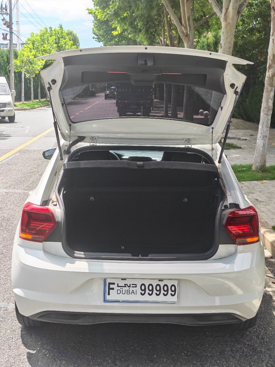 Volkswagen Polo 2023 صورة سيارة #4