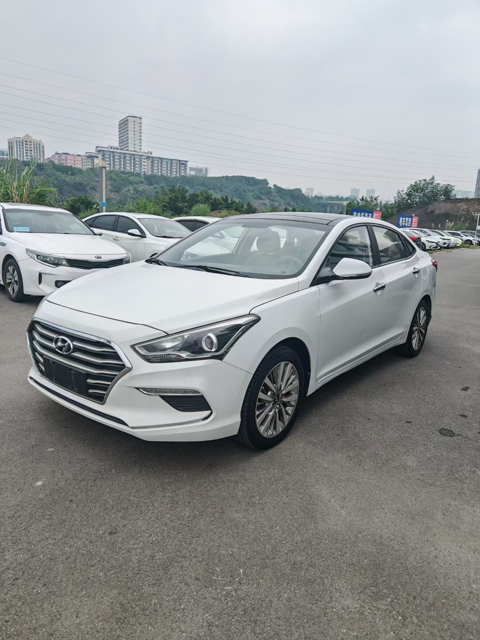 Hyundai Mistra 2018 car image #4