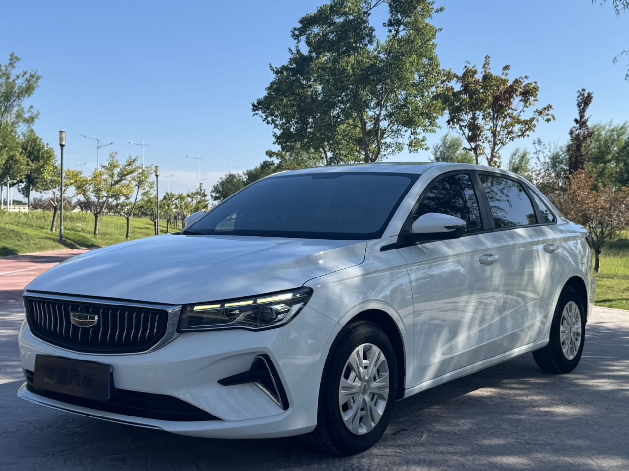 GEELY Emgrand 2024 GEELY Emgrand 2024 immagine di auto