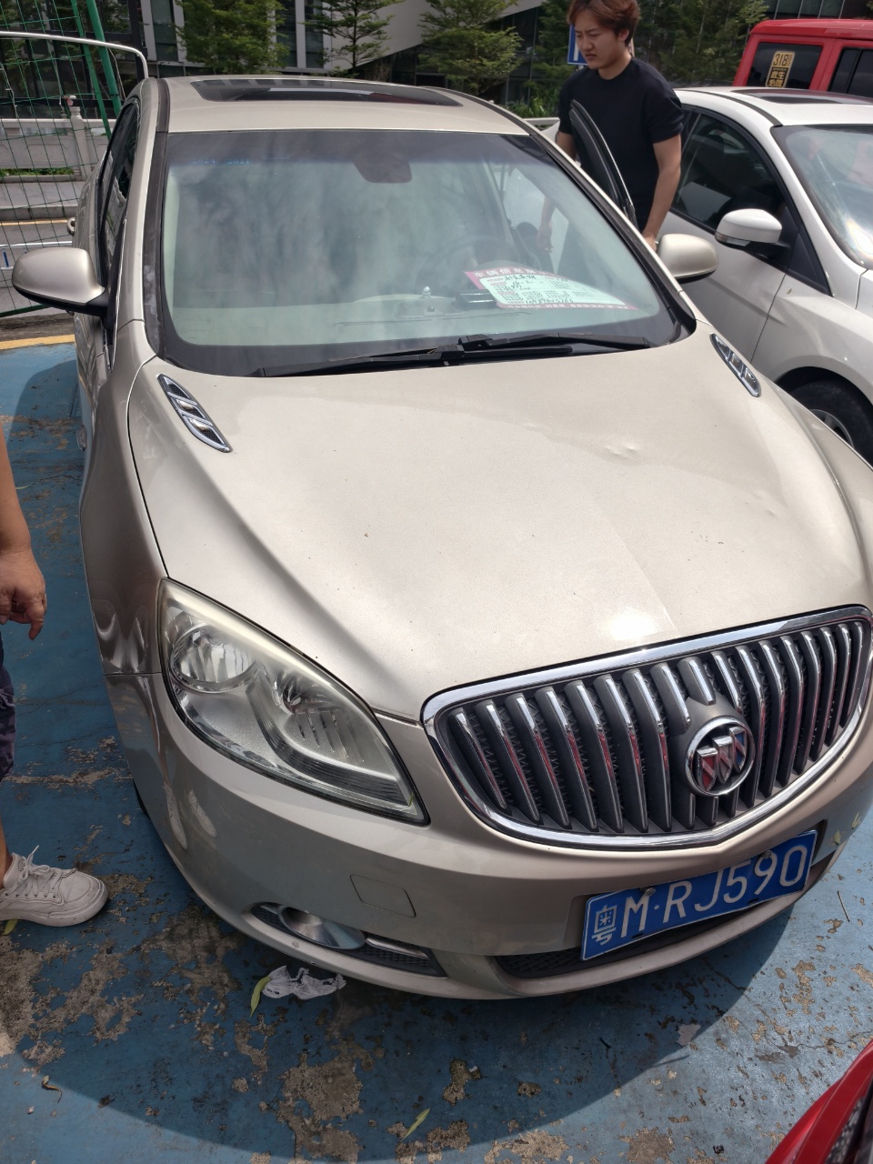 2015 car image #6