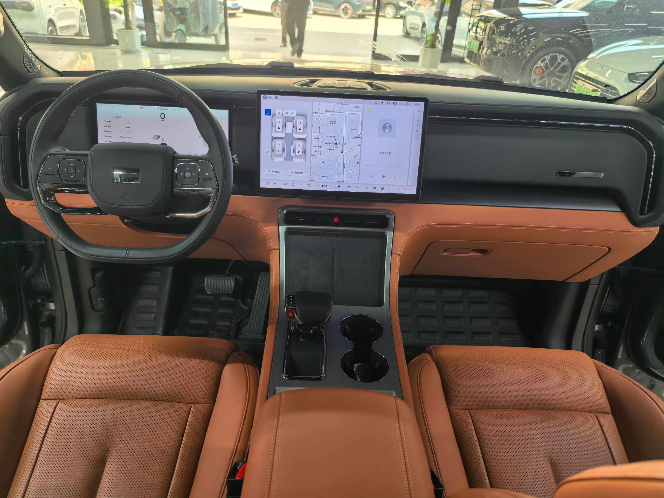 2023 car image #5