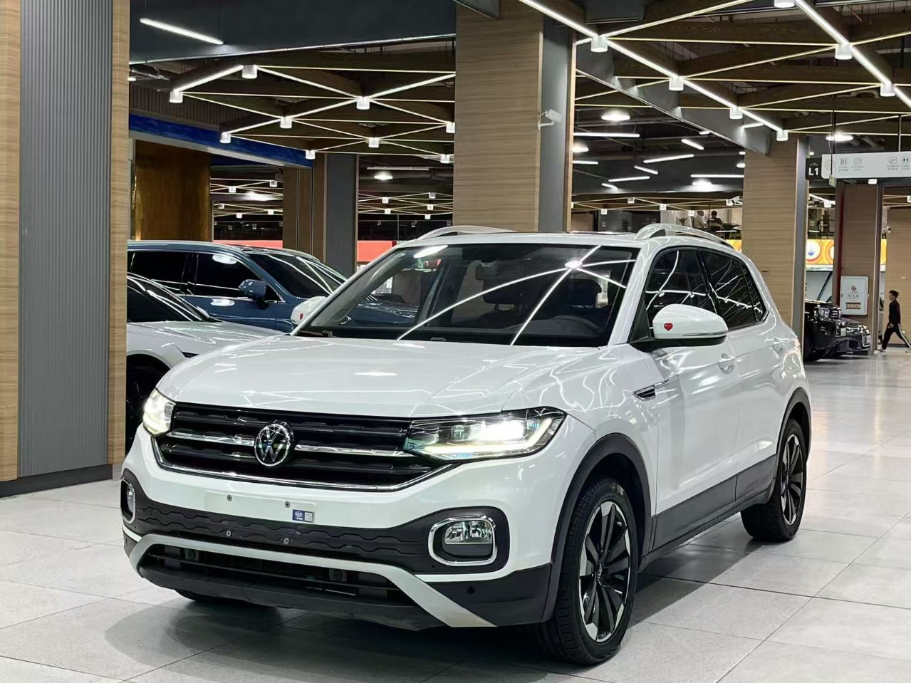 Volkswagen Tacqua 2023 car image 