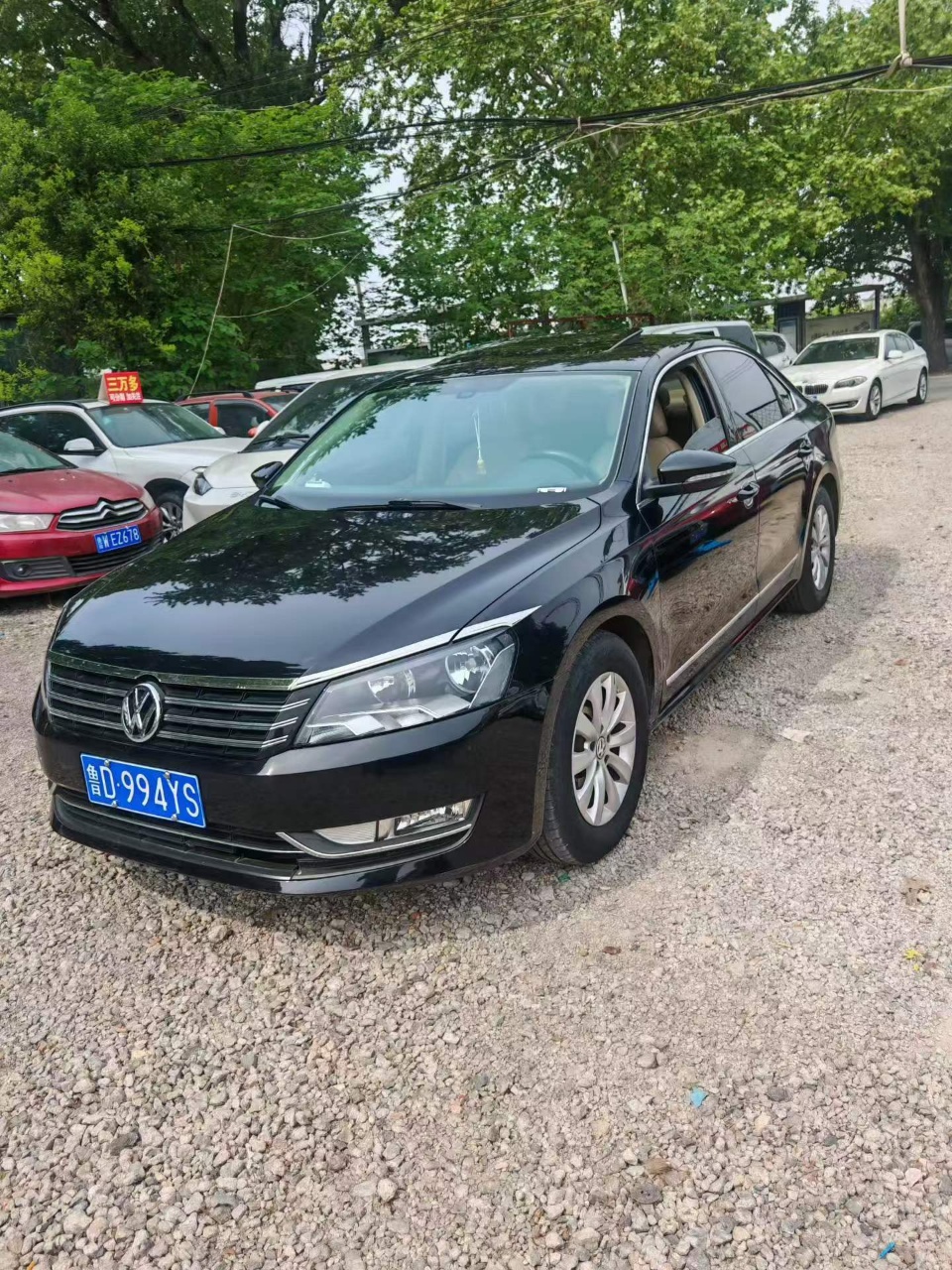 Volkswagen Passat 2012 car image 