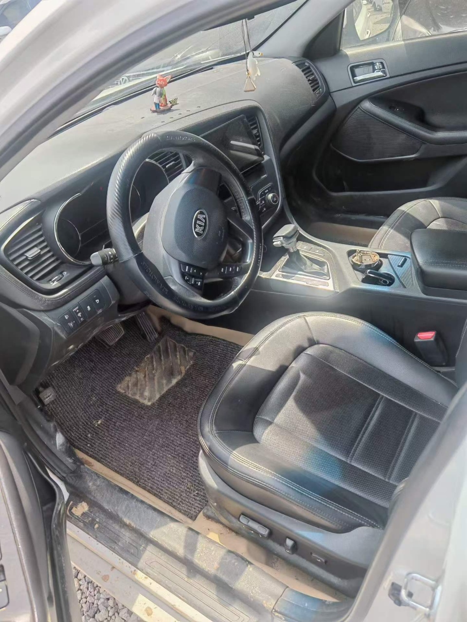 Kia K5 2013 car image #6