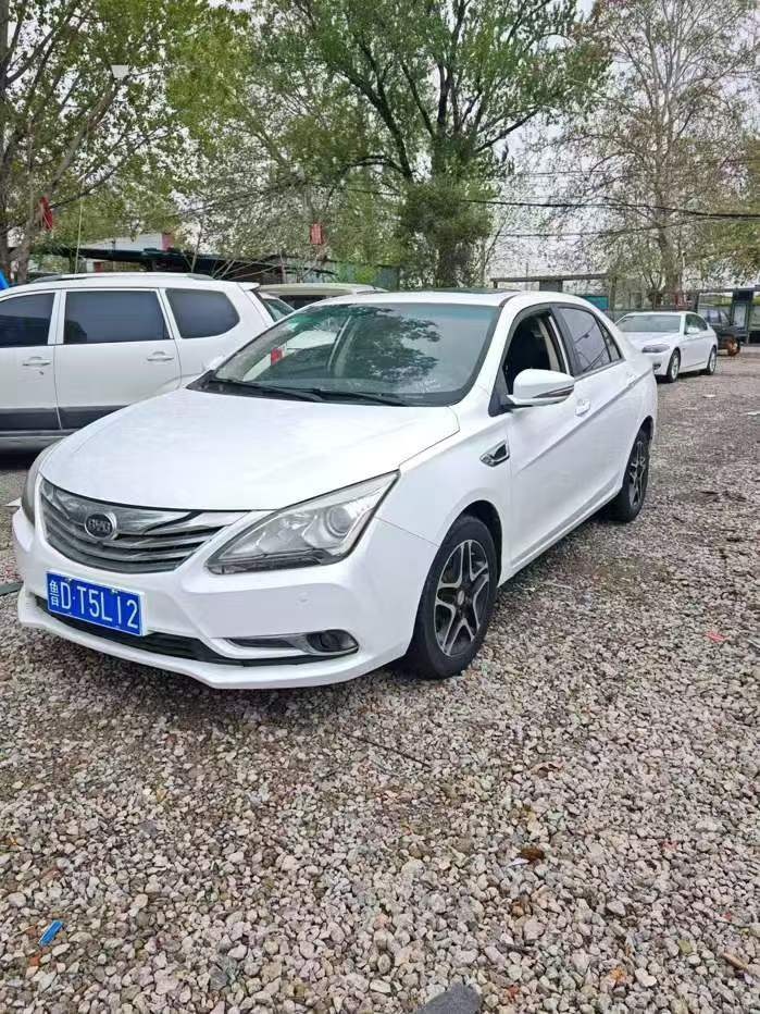 BYD G5 2015 #4 BYD G5 2015 изображение автомобиля #4