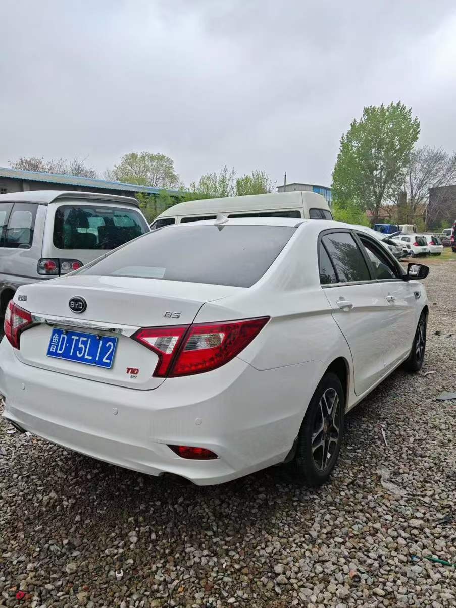 BYD G5 2015 #5 BYD G5 2015 изображение автомобиля #5