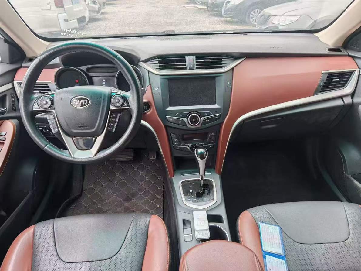 BYD G5 2015 #2 BYD G5 2015 изображение автомобиля #2