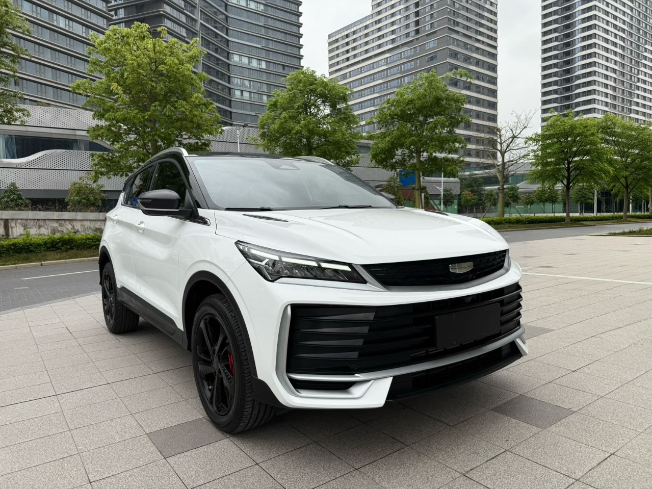 GEELY Coolray 2024 #4 GEELY Coolray 2024 car image #4