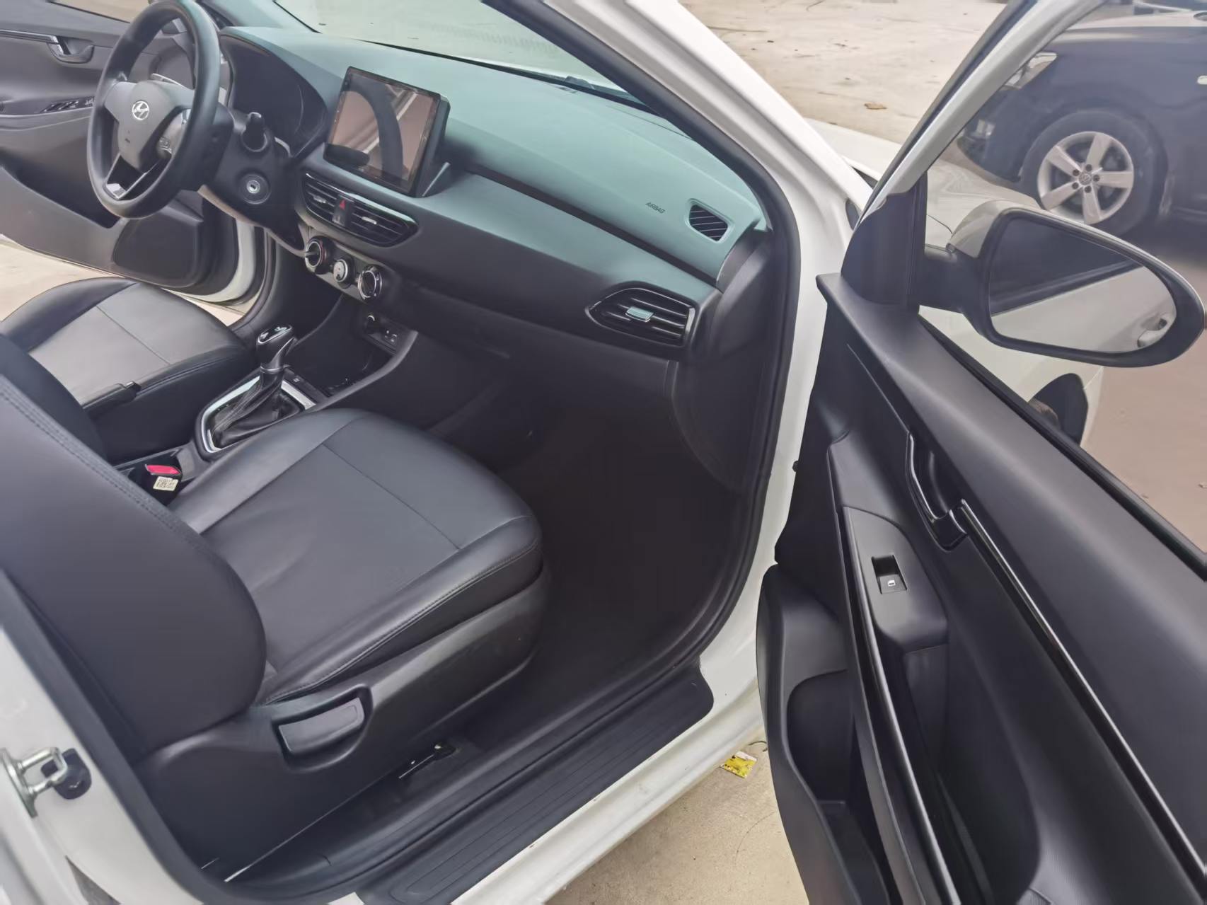 Hyundai Elantra HD 2020 imagen de coche #8