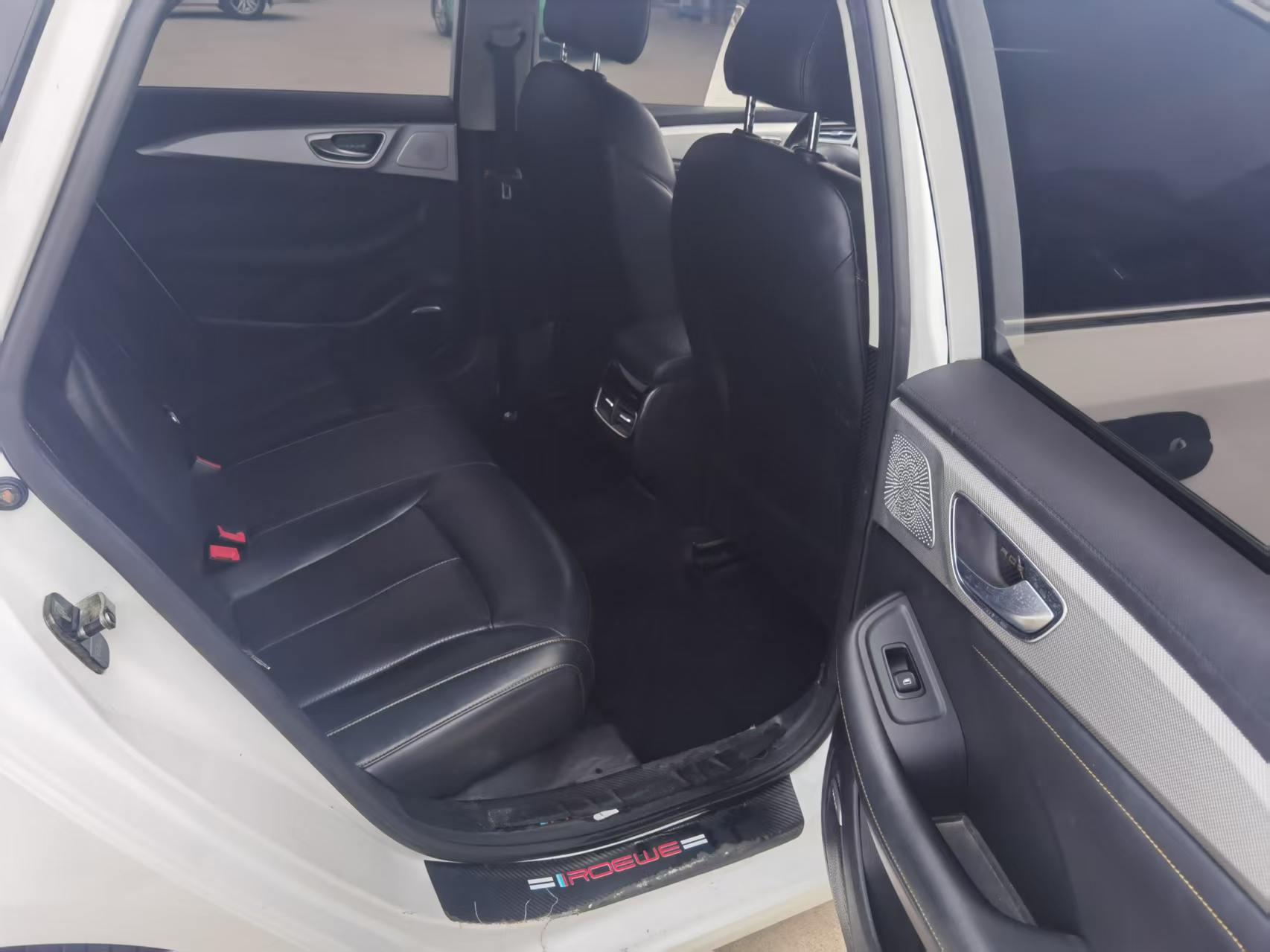 Roewe i6 MAX New Energy 2022 #4 Roewe i6 MAX New Energy 2022 car image #4