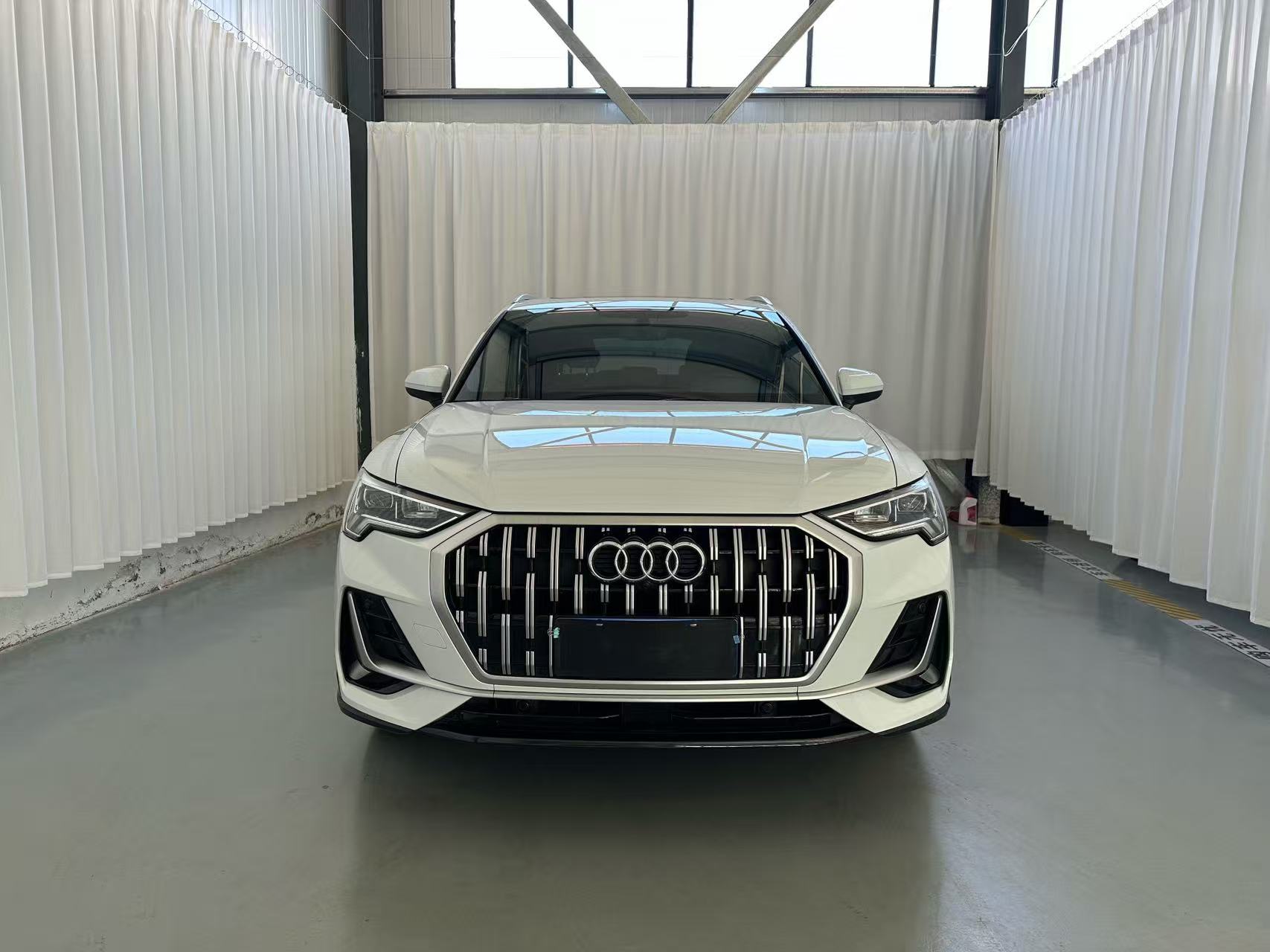 Audi Q3 2024 imagen de coche #2