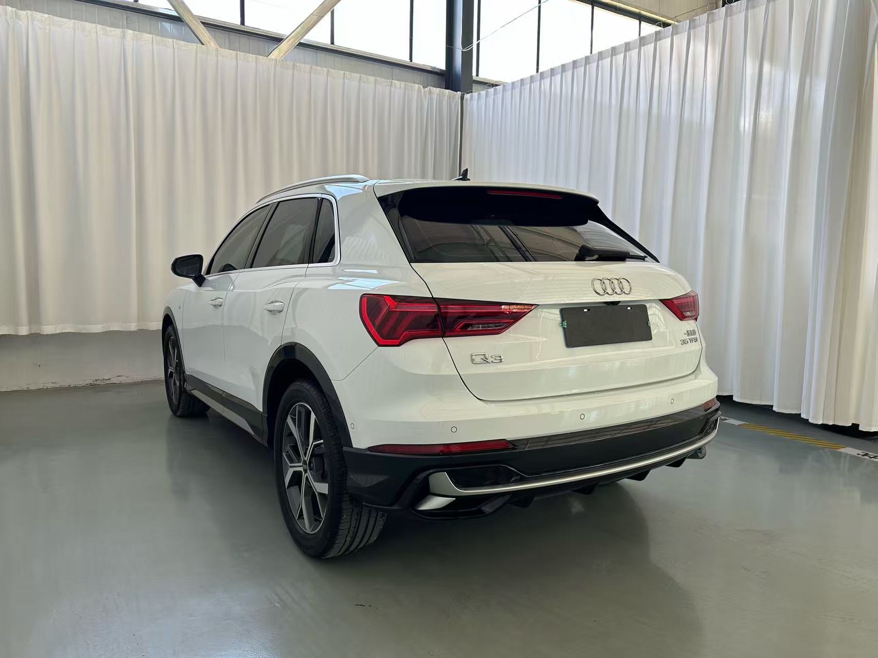 Audi Q3 2024 imagen de coche #5