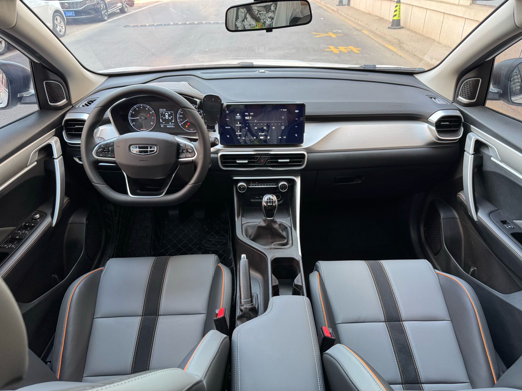 GEELY Coolray 2024 صورة سيارة #5