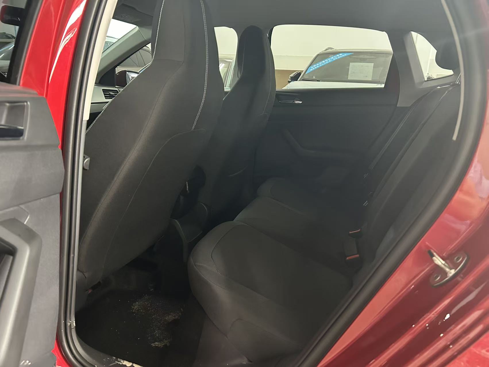 Volkswagen Polo 2024 immagine di auto #2