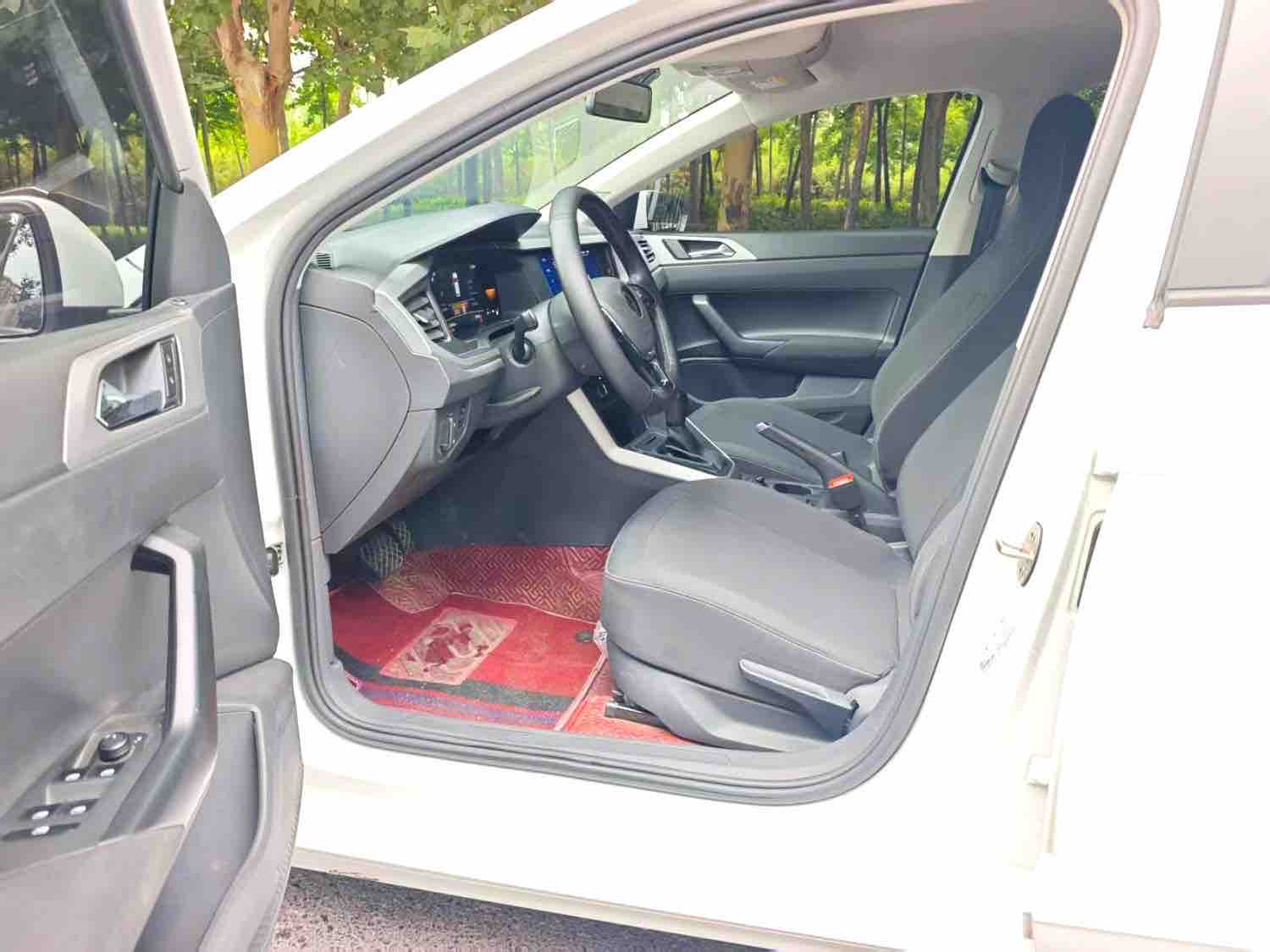 Volkswagen Polo 2023 car image #6