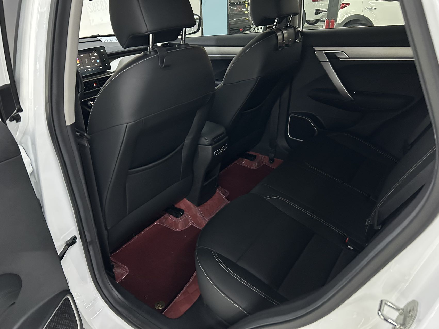GEELY Coolray 2024 #4 GEELY Coolray 2024 car image #4
