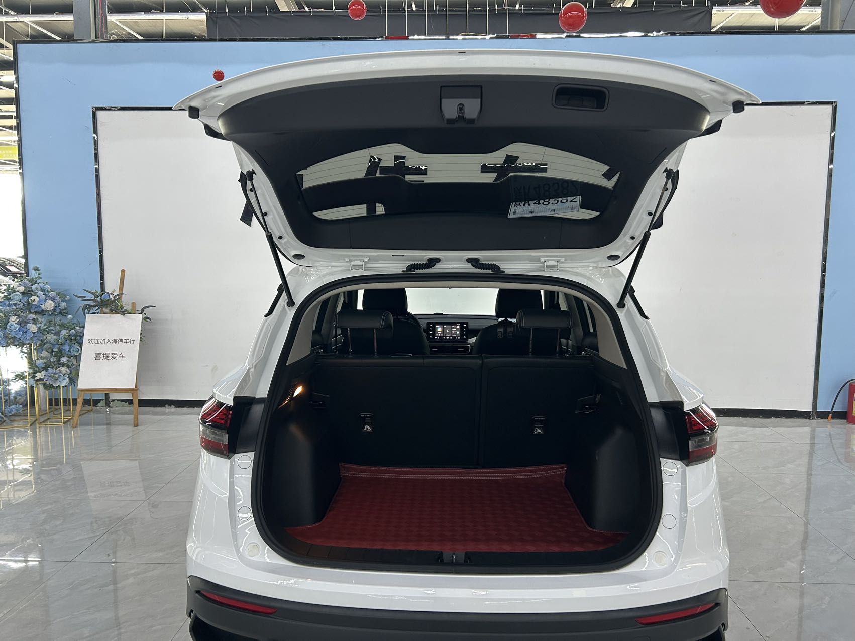 GEELY Coolray 2024 #6 GEELY Coolray 2024 car image #6