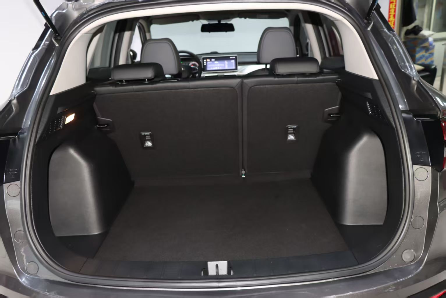 GEELY Coolray 2024 #7 GEELY Coolray 2024 car image #7