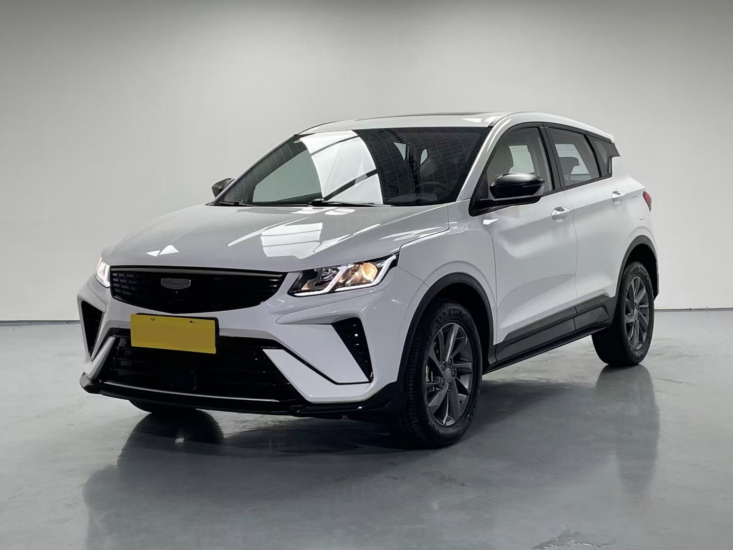 GEELY Coolray 2025 #9 GEELY Coolray 2025 car image #9