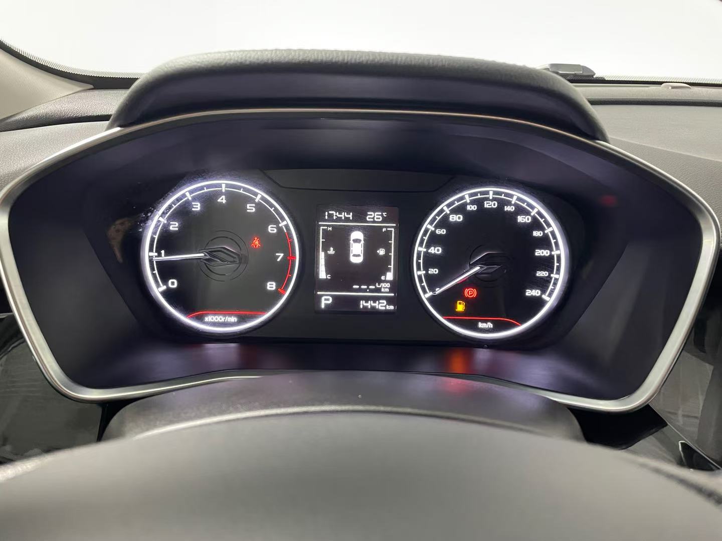 GEELY Coolray 2025 #2 GEELY Coolray 2025 car image #2
