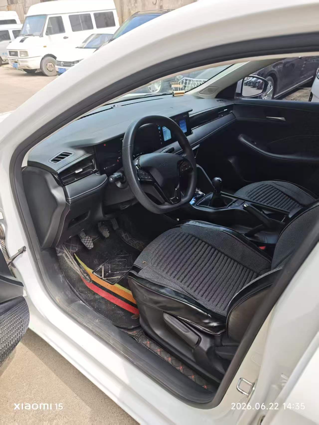 Roewe i5 2024 car image #8