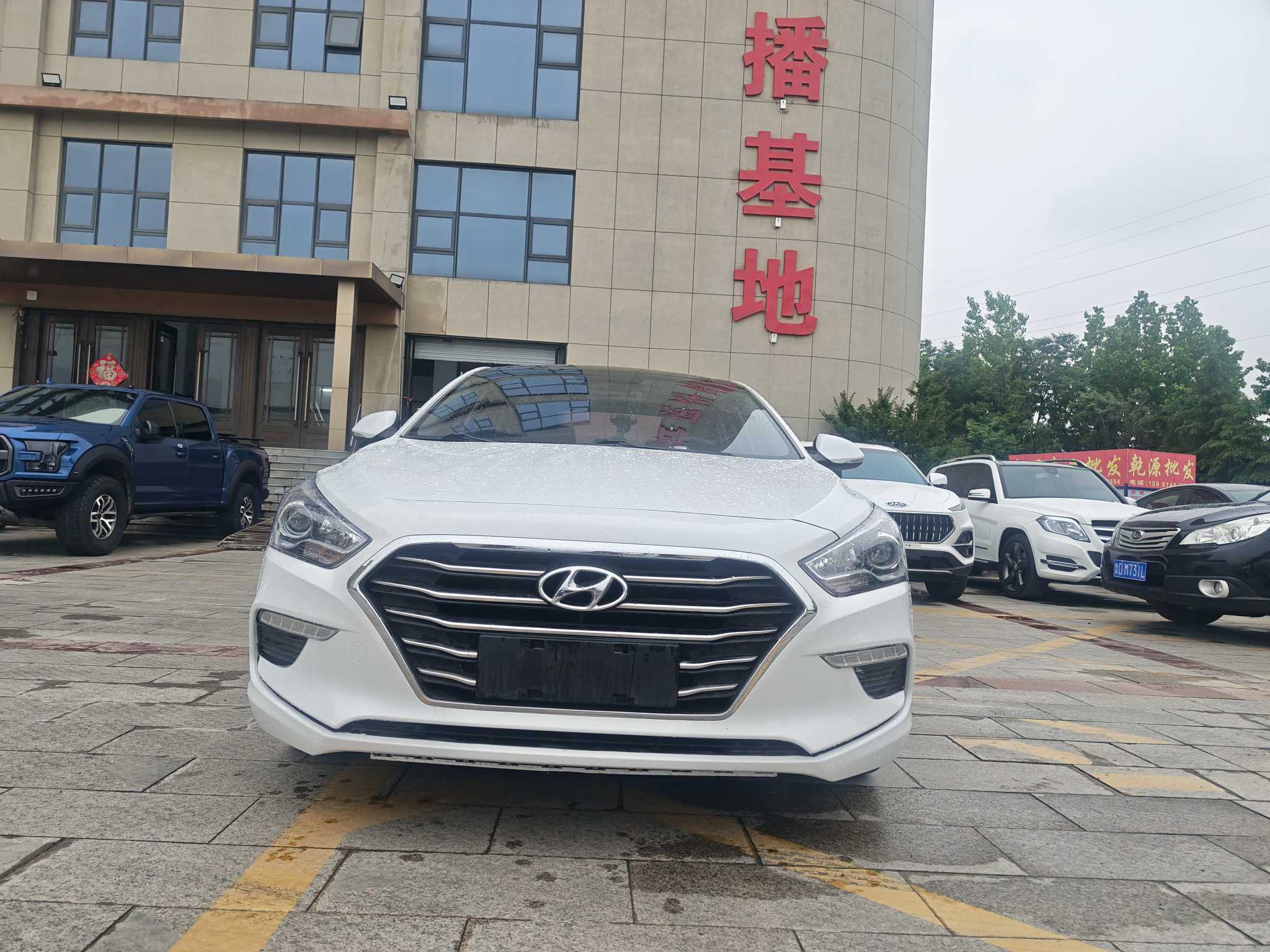 Hyundai Mistra 2017 Hyundai Mistra 2017 car image