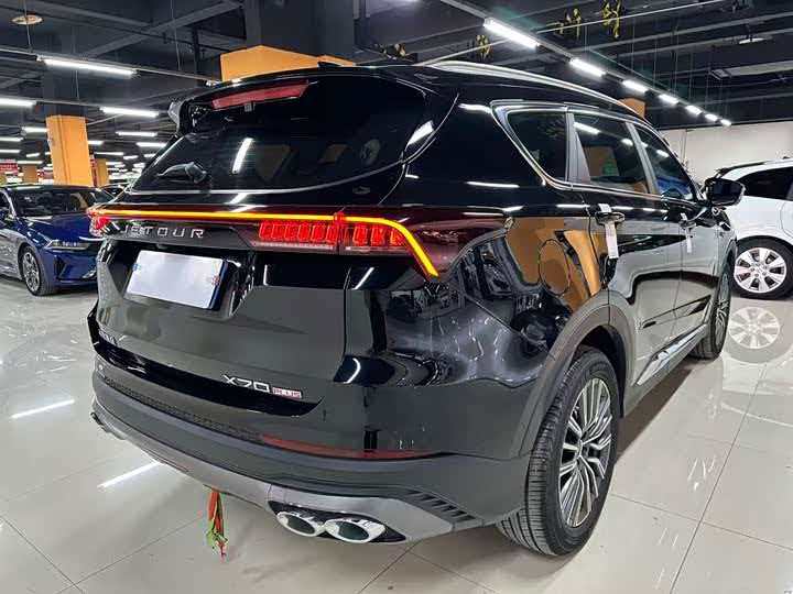 Jetour X70 PLUS 2025 صورة سيارة #3