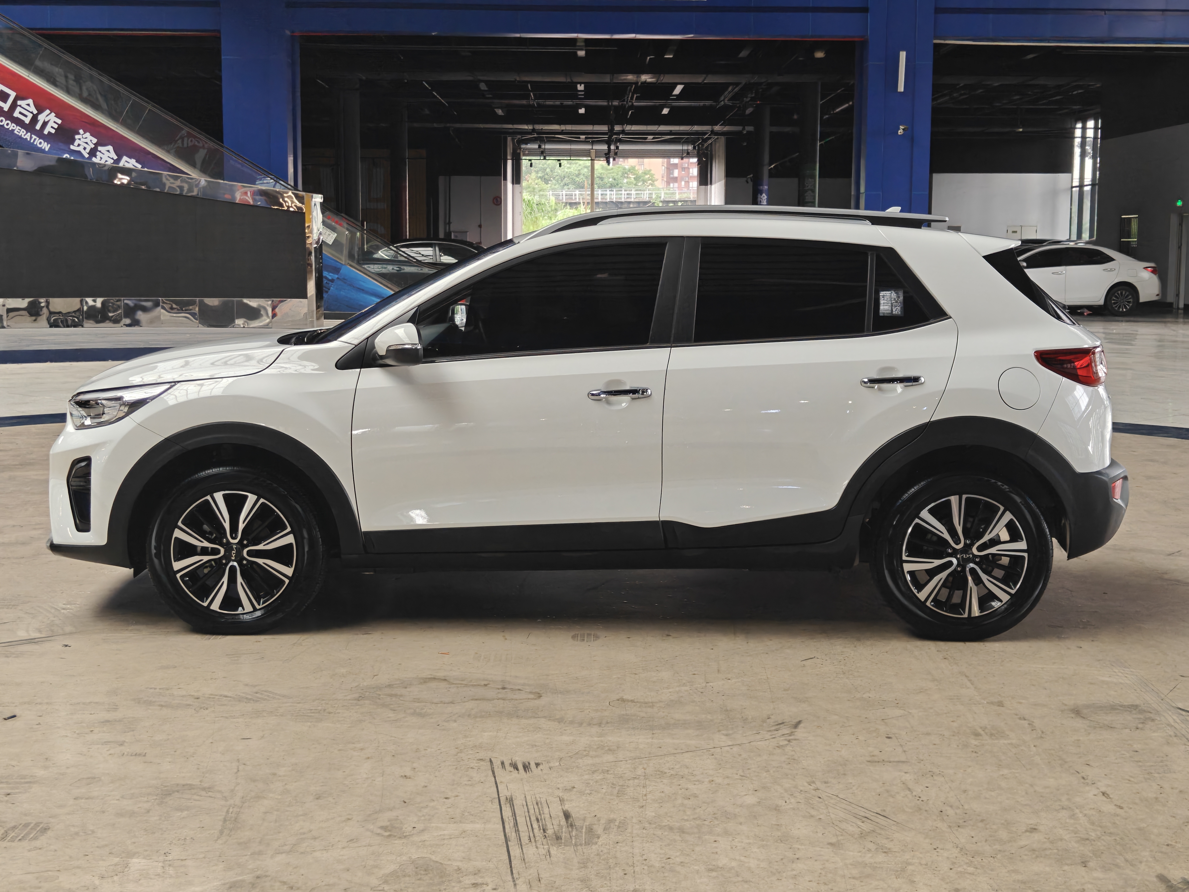 Kia KX1 2024 car image #2