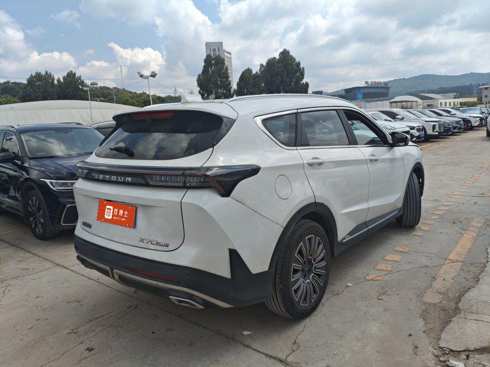 Jetour X70 PLUS 2025 صورة سيارة #4