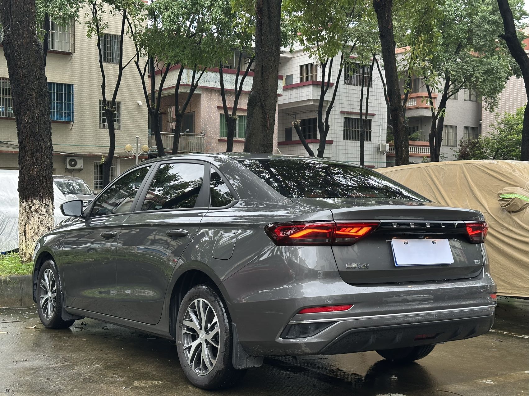 GEELY Emgrand 2025 imagem de carro #7