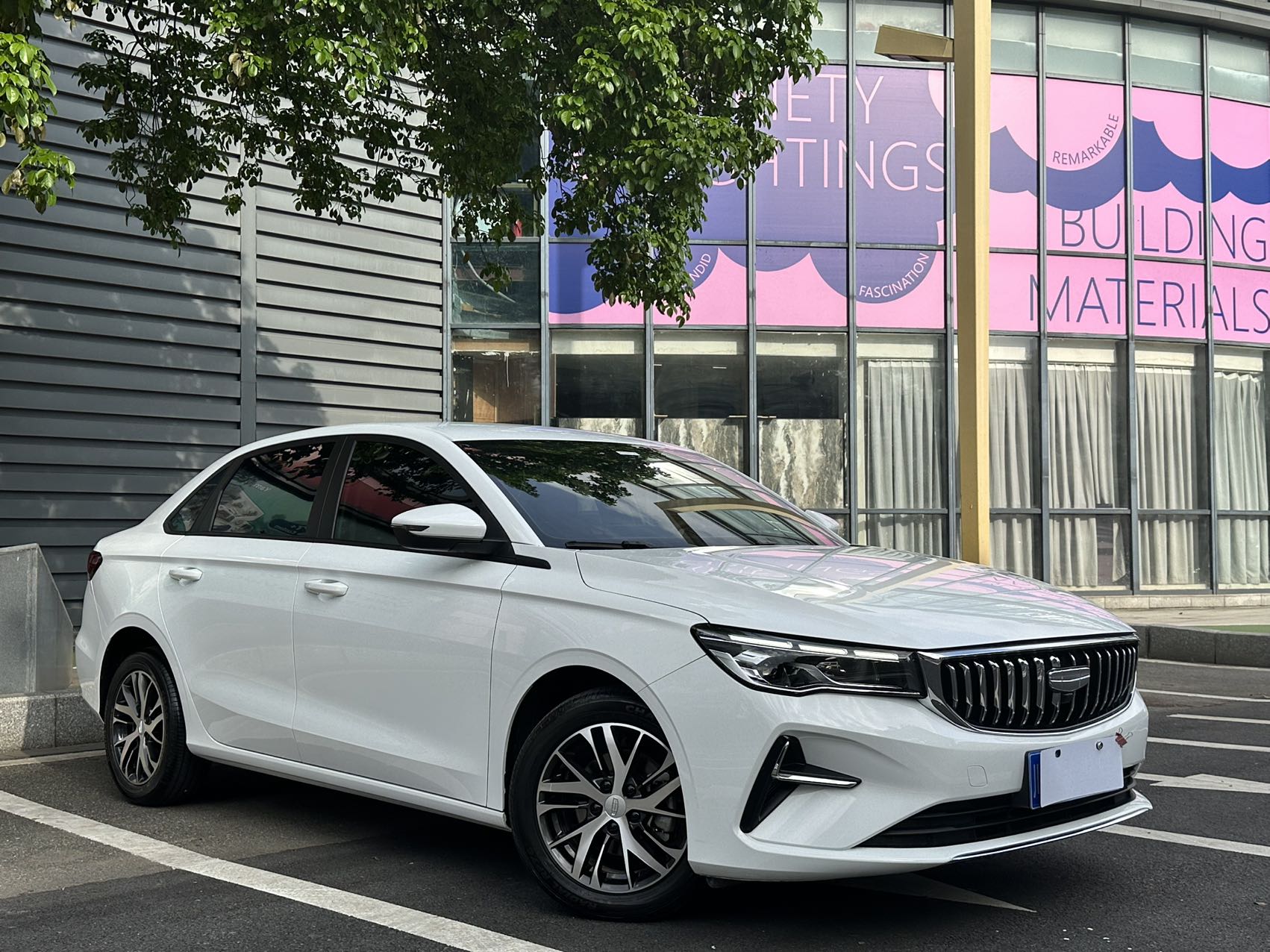 GEELY Emgrand 2026 #6 GEELY Emgrand 2026 imagem de carro #6
