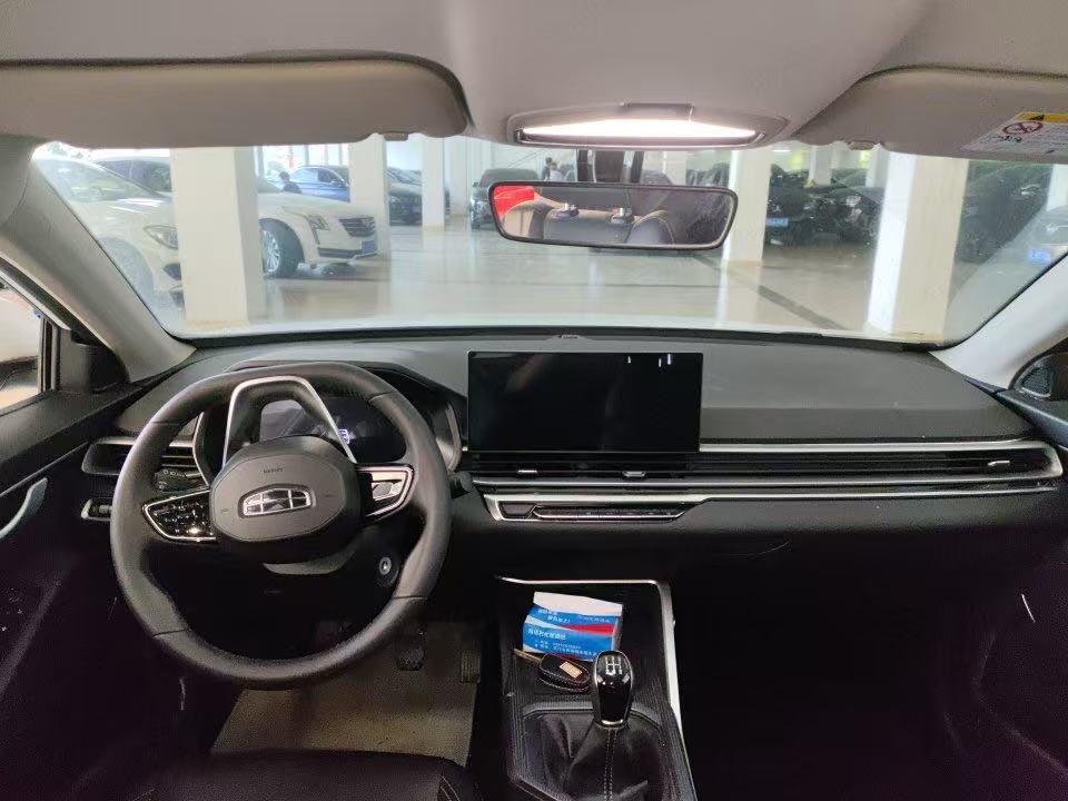 GEELY Emgrand 2023 #3 GEELY Emgrand 2023 صورة سيارة #3