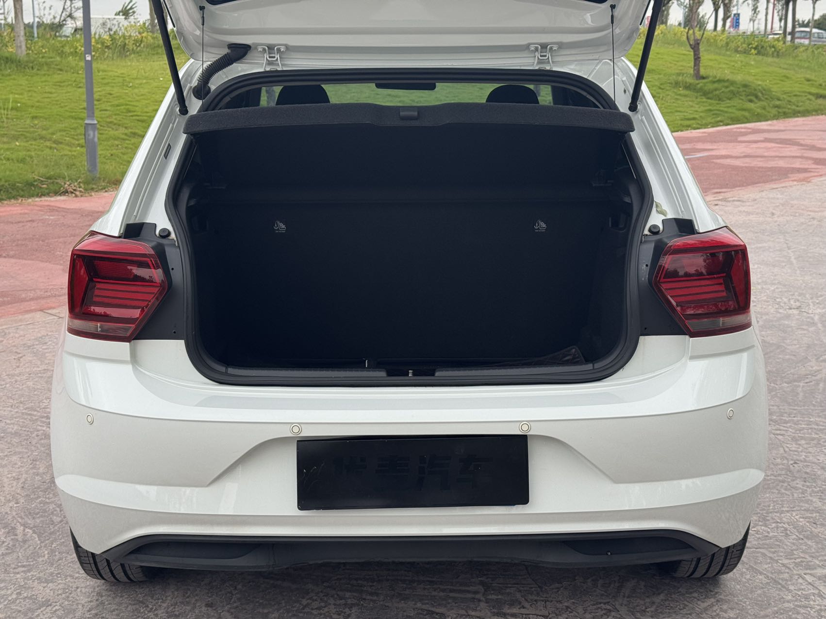 Volkswagen Polo 2023 car image #4