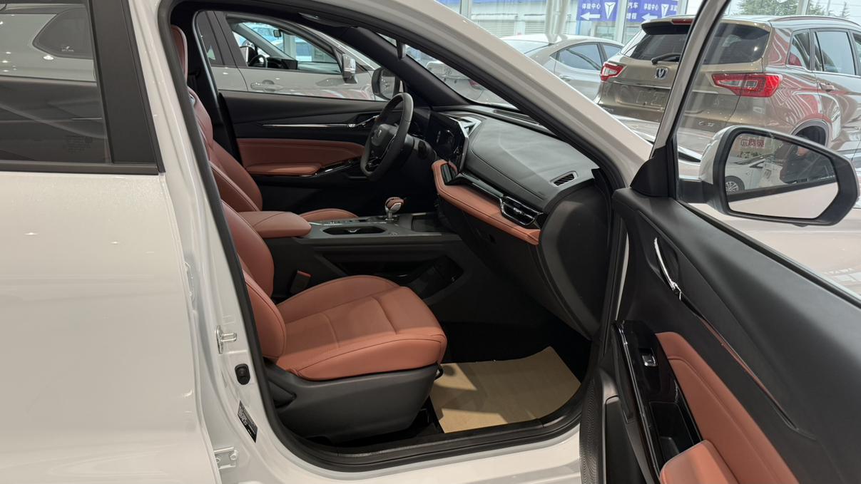 Changan X5 PLUS 2025 imagen de coche #5