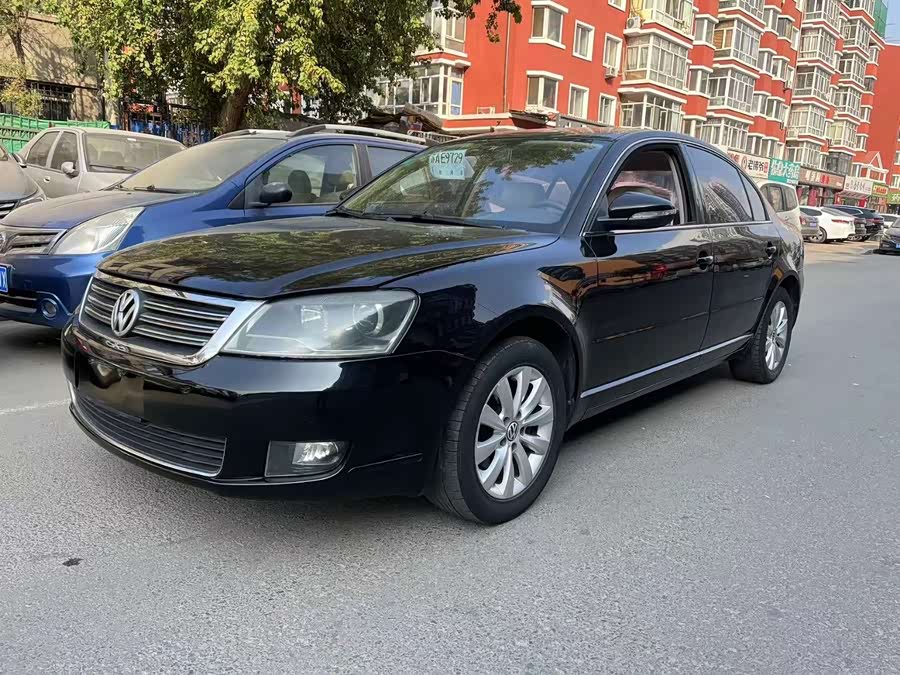 Volkswagen Passat Lingyu 2012 car image #2