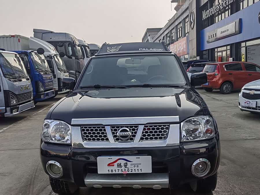 日产 日产帕拉丁 2013 汽车图片 #2