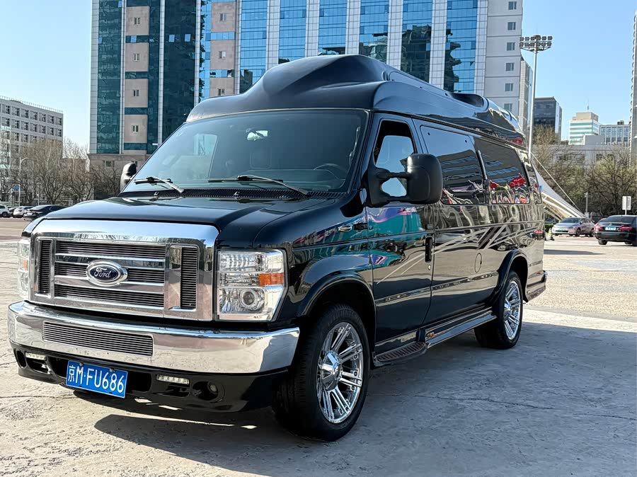 Ford E350 2015 car image #2