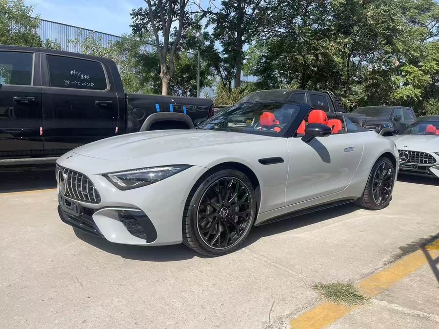 Mercedes-Benz SL AMG 2025 car image #2