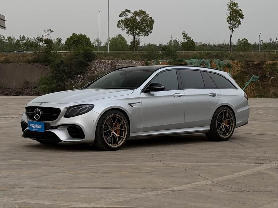Mercedes-Benz E AMG 2019 immagine di auto #2