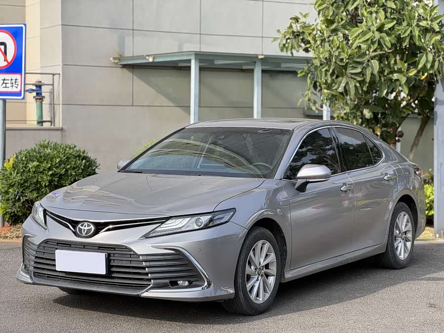 Toyota Camry 2023 imagem de carro #2
