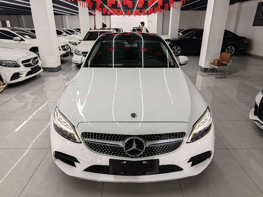 Mercedes-Benz C Class 2019 #2 Mercedes-Benz C Class 2019 صورة سيارة #2
