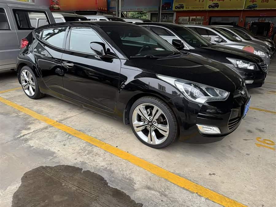 Hyundai Veloster 2013 #2 Hyundai Veloster 2013 car image #2