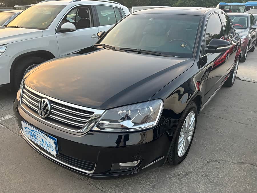 Volkswagen Passat Lingyu 2010 #2 Volkswagen Passat Lingyu 2010 car image #2