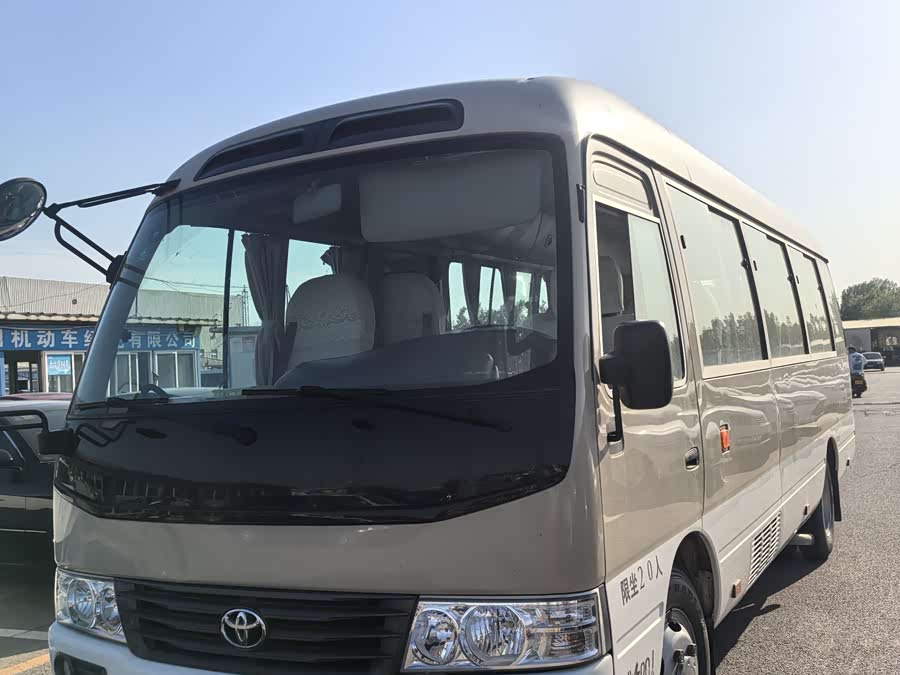 Toyota Coaster 2019 imagen de coche #2