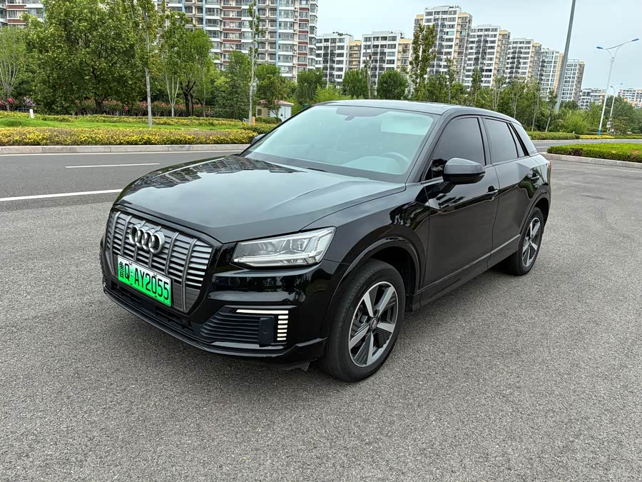 Audi Q2L e-tron 2019 #2 Audi Q2L e-tron 2019 imagen de coche #2