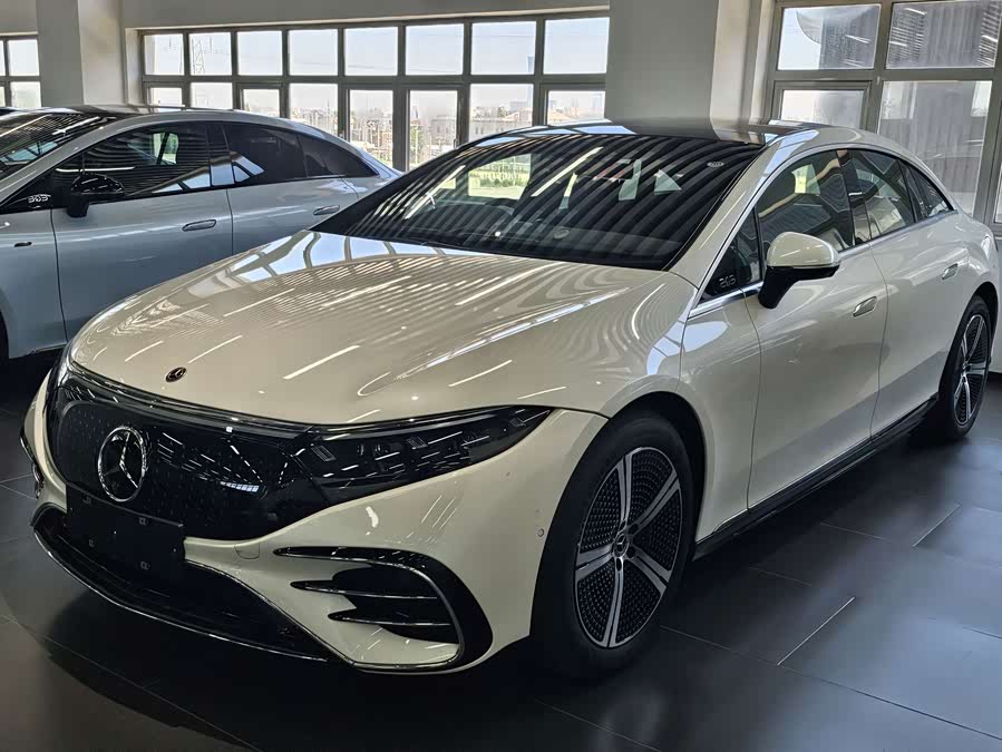 Mercedes-Benz EQS Class 2025 #2 Mercedes-Benz EQS Class 2025 car image #2